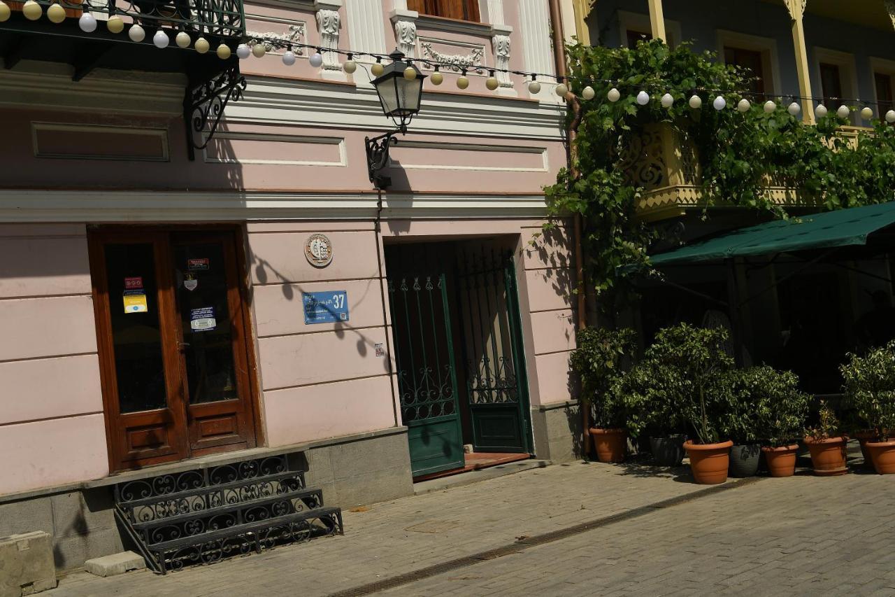 Capsuleplus Tbilisi Bagian luar foto